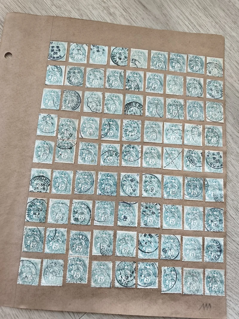 Gros lot timbres anciens Marianne 5c bleus sur planche philatélie étude France