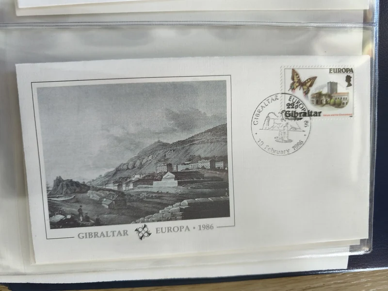 Enveloppe premier jour Gibraltar 1986 FDC, illustration paysage, timbre papillon