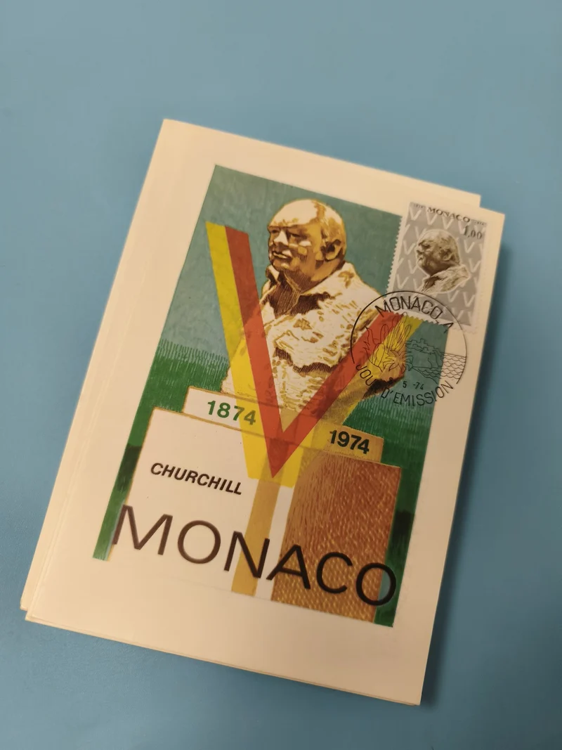 Carte postale Monaco Churchill 1874-1974, timbre oblitéré, fond coloré