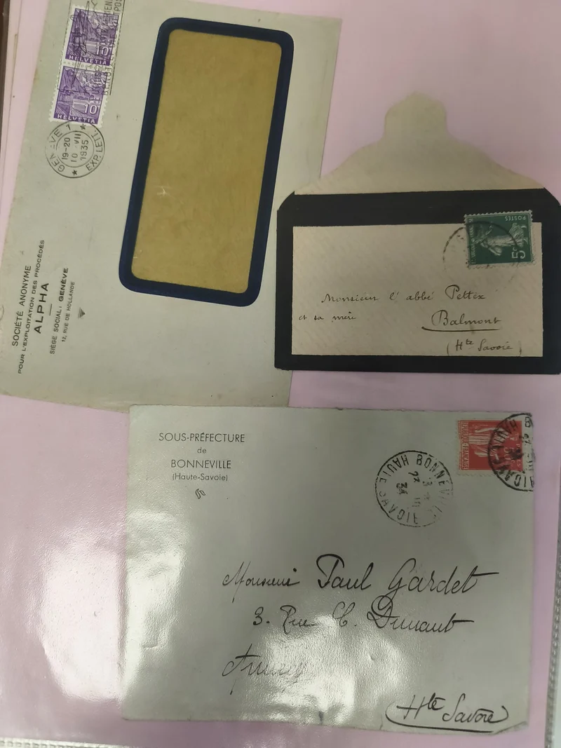 Lot anciennes enveloppes philatélie France Suisse, timbres oblitérés collection