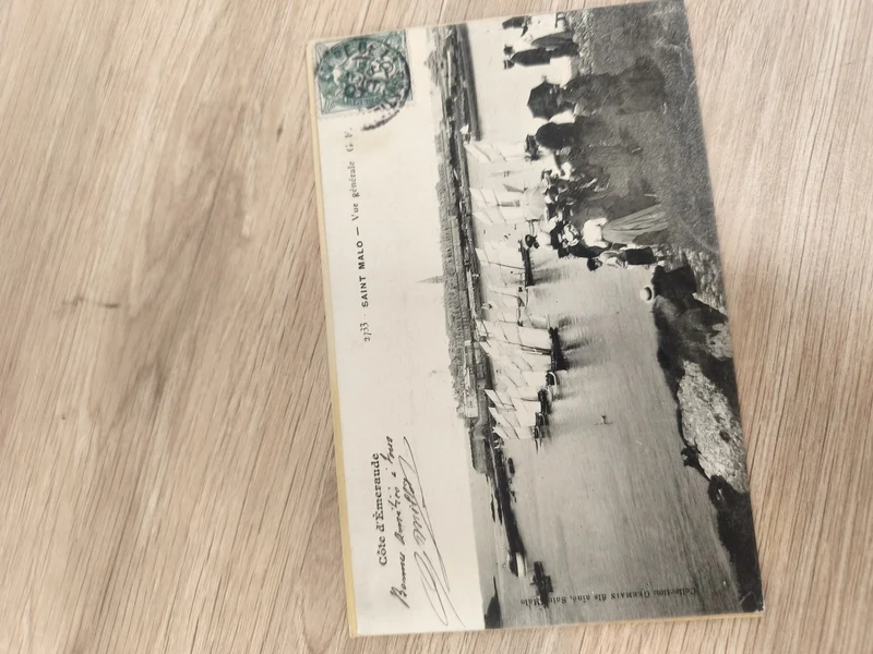 Carte postale ancienne St Malo Côte d?Émeraude CPA noir et blanc vue port animée