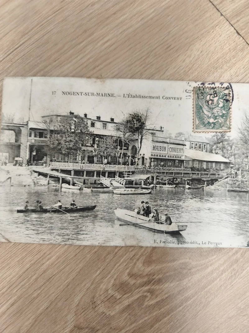 Ancienne CPA Nogent-sur-Marne Maison Convert bateaux rivière timbre d?époque