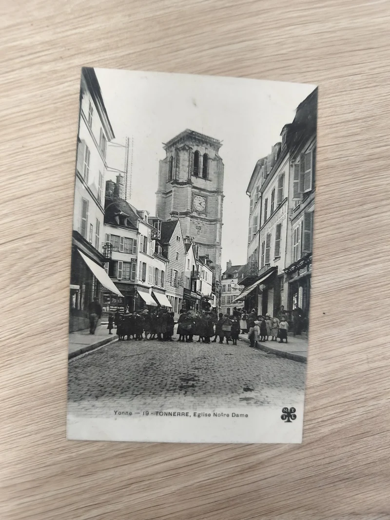 Ancienne carte postale CPA Tonnerre Yonne Église Notre Dame noir et blanc