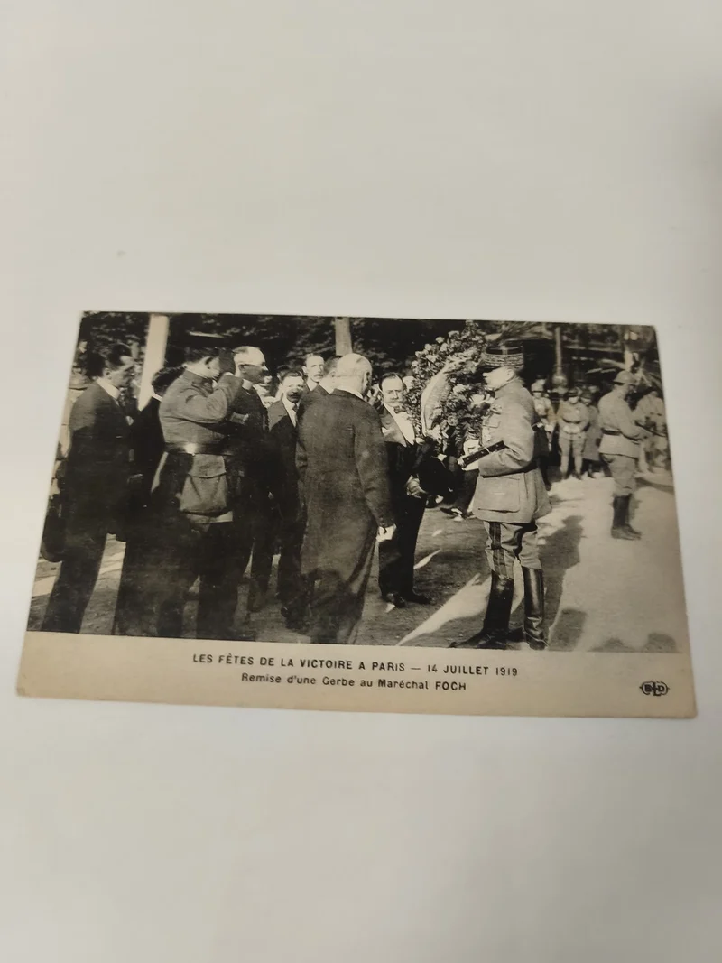 Carte postale ancienne Les Fêtes de la Victoire Paris 1919 Maréchal Foch militai