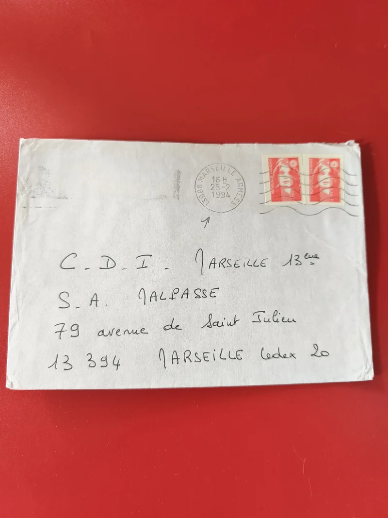 Enveloppe philatélie affranchie 2 timbres Marianne rouge cachet Marseille 1994