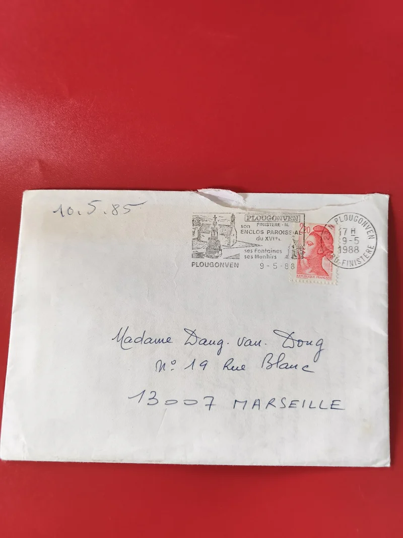 Enveloppe philatélie oblitérée 1988 timbre Marianne rouge adresse manuscrite