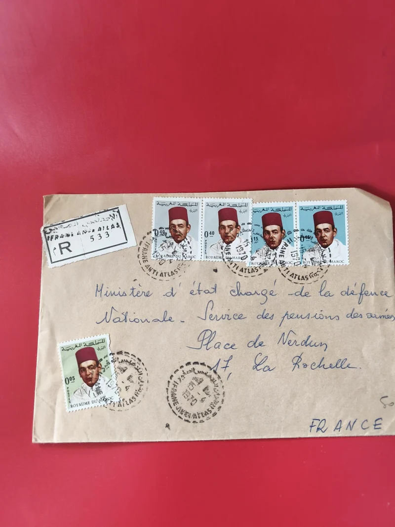 Enveloppe affranchie timbres Maroc portrait homme chéchia, cachets visibles