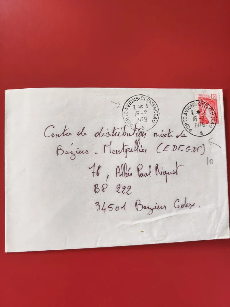 Enveloppe philatélie oblitérée France 1979 timbre Marianne rouge cachets visible