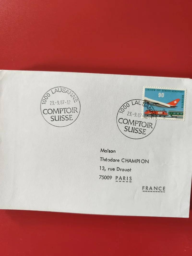 Enveloppe philatélie avec timbre Suisse avion et cachets Lausanne Comptoir Suiss
