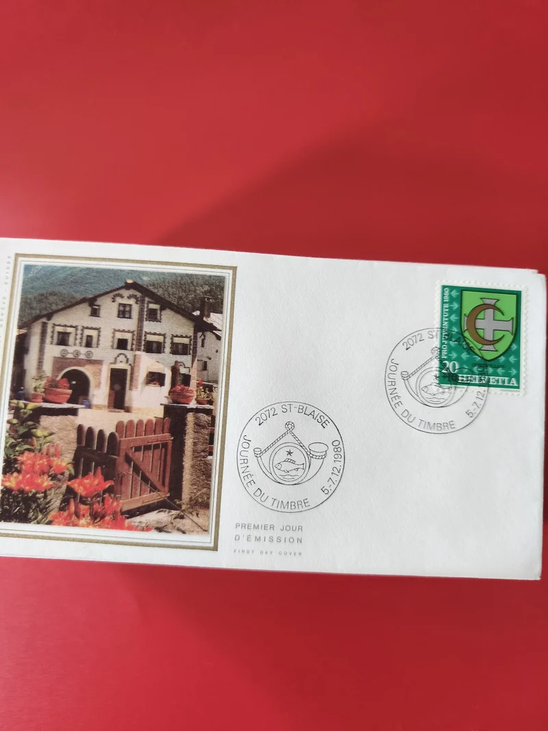 Enveloppe philatélie premier jour Suisse timbre Helvetia illustration maison