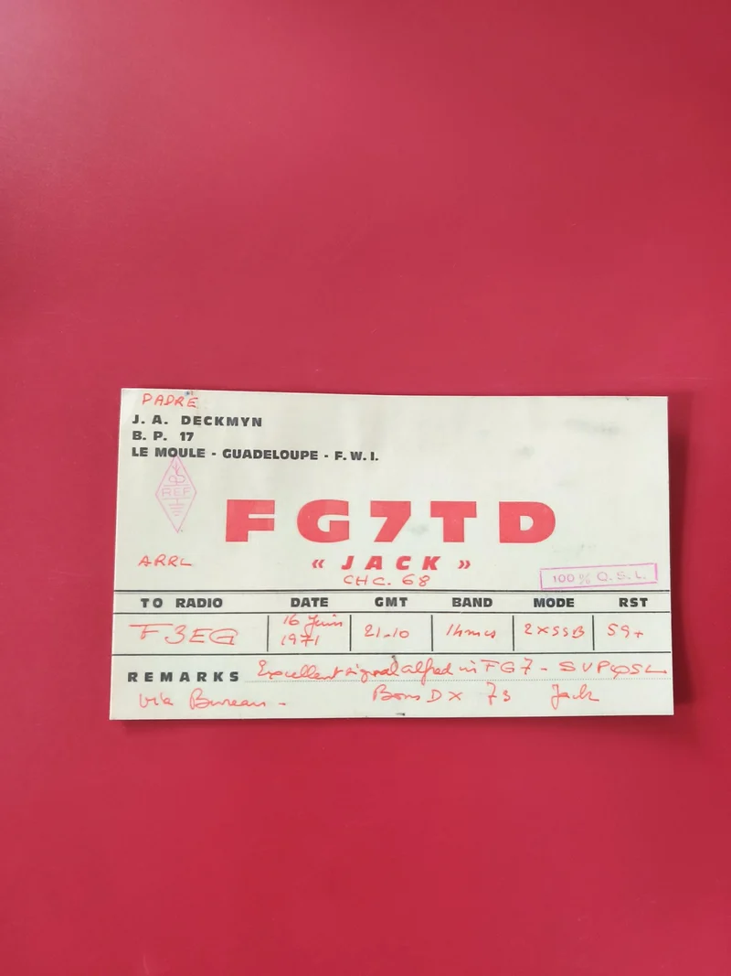 Carte radio QSL FG7TD Guadeloupe Le Moule 1971 écriture rouge format rectangulai
