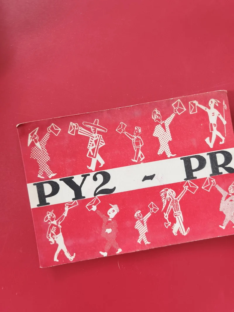 Carte radio PY2-PR illustrée personnages rouges et blancs, d'occasion