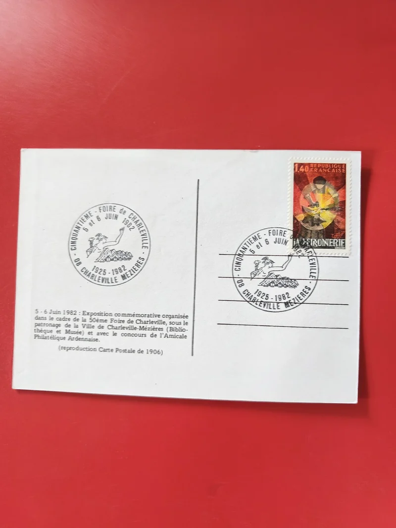 Carte postale philatélie Charleville-Mézières 1982 timbre et cachets visibles