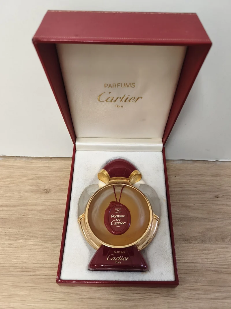 Rare flacon factice vintage Panthère de Cartier grand modèle avec coffret rouge