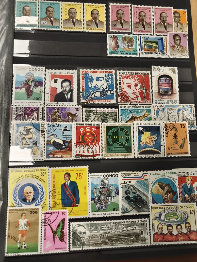 Lot timbres République du Congo motifs divers, couleurs vives, oblitérés