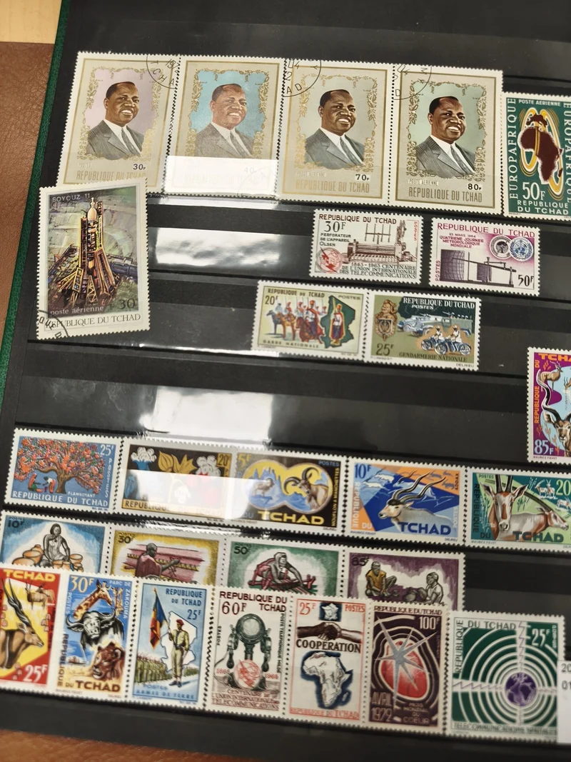 Lot timbres Tchad oblitérés, thématiques variées, couleurs vives, support non in