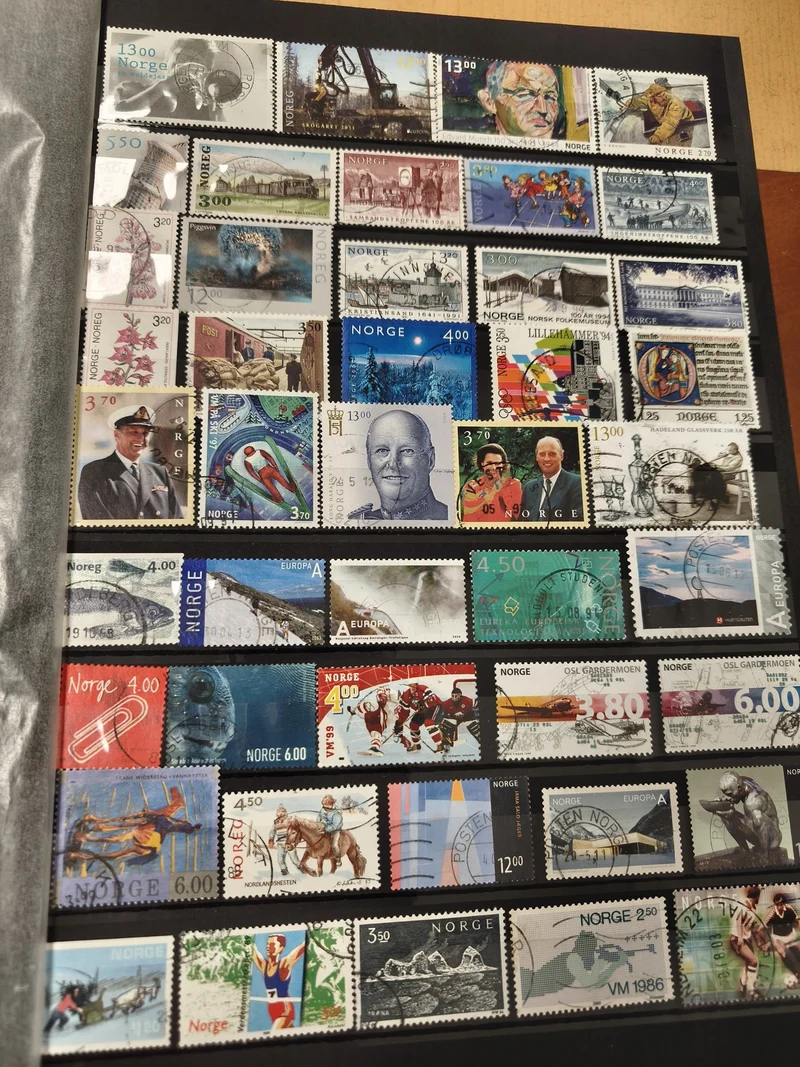 Lot de timbres Norvège multicolores thématiques usagés philatélie (support non i