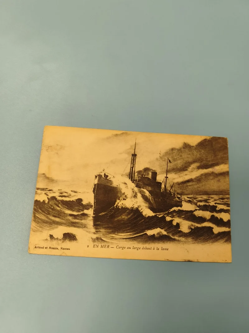 Carte postale ancienne cargo en mer dessin vintage marine collection