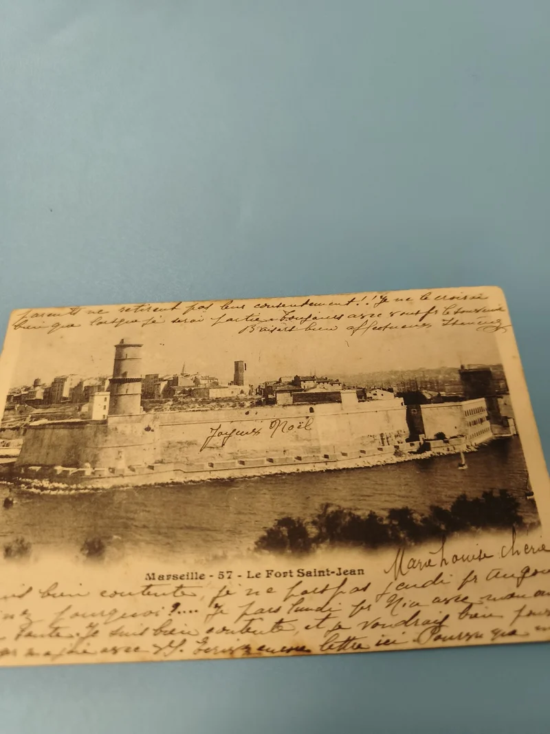 Carte postale ancienne Marseille Fort Saint-Jean écrite, photo noir et blanc