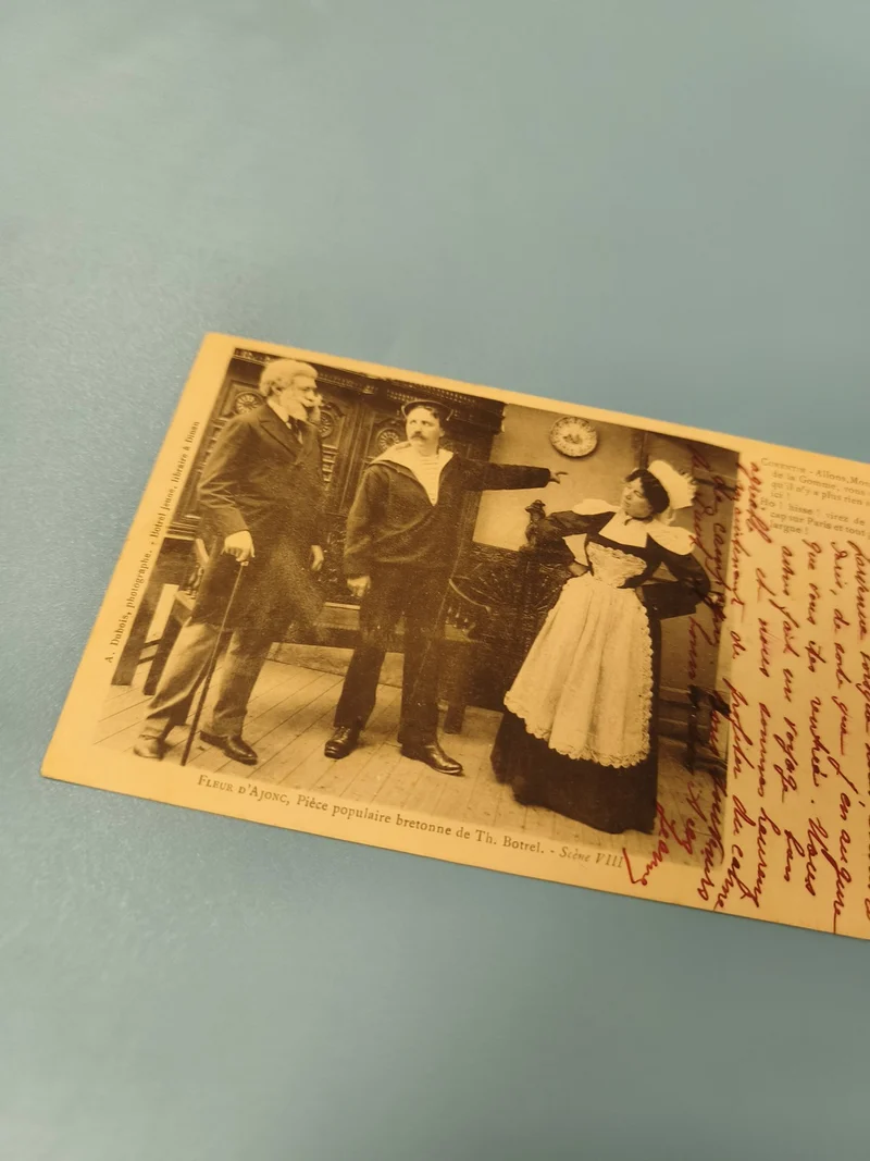 Carte postale ancienne Fleur d'Ajonc scène bretonne Th. Botrel écrite