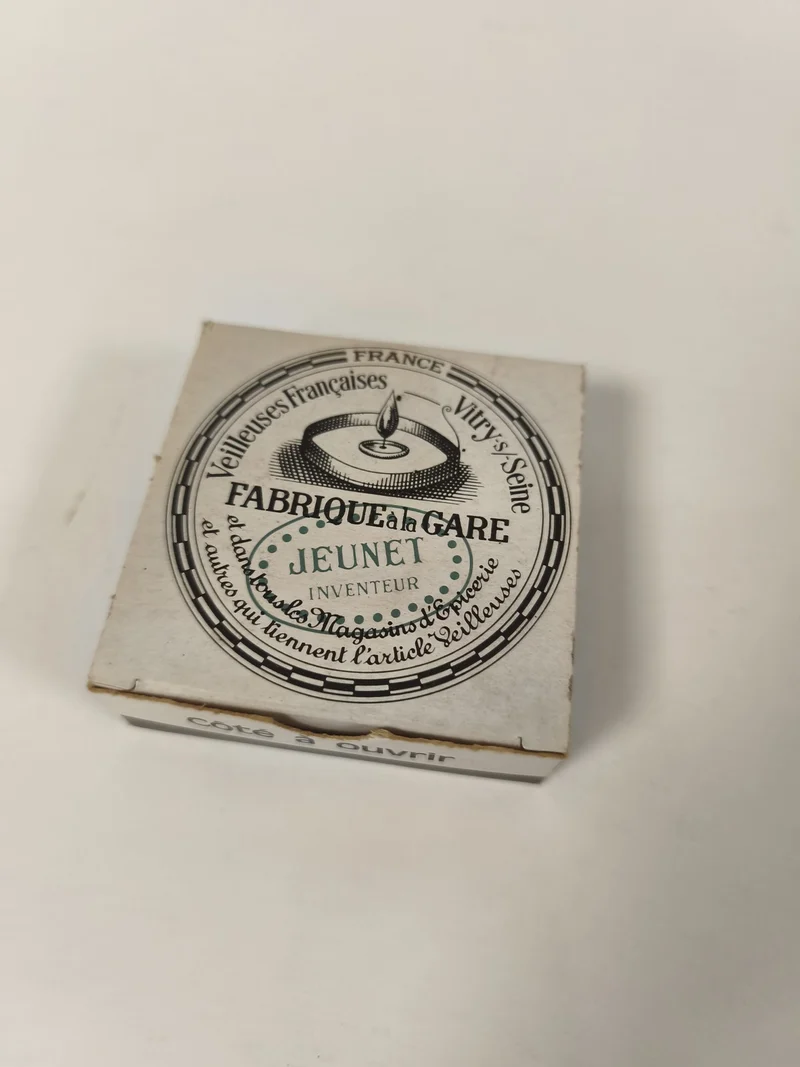 Ancienne boîte publicitaire Jeunet Fabrique la Gare Vitry-sur-Seine déco rétro