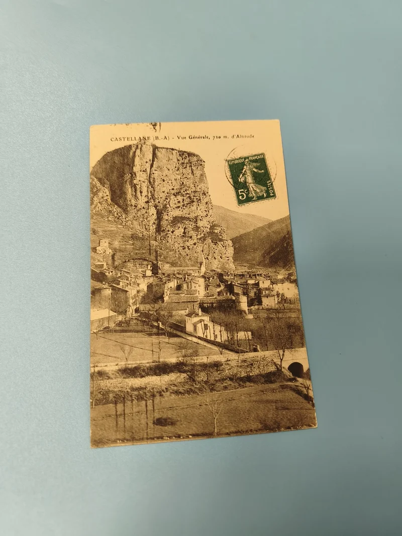 Carte postale ancienne CPA Castellane Vue Générale timbre 5c collection vintage