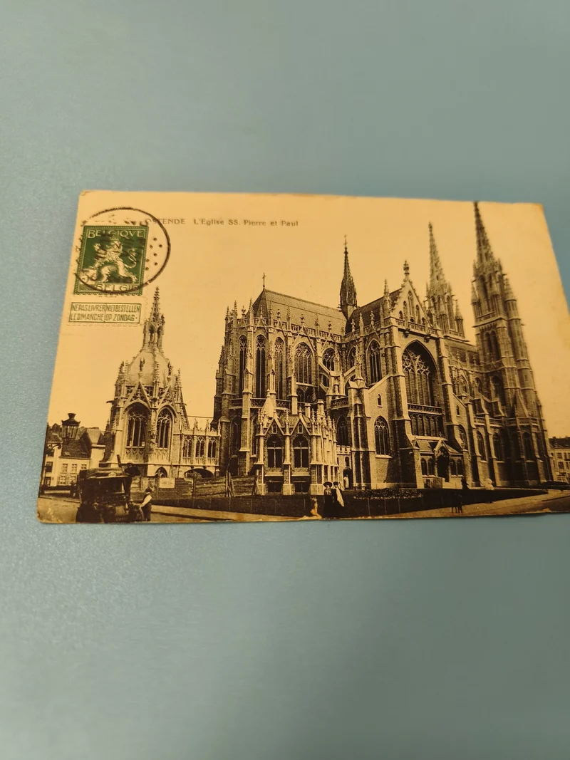 Carte postale ancienne Ostende Eglise SS Pierre et Paul Belgique timbrée