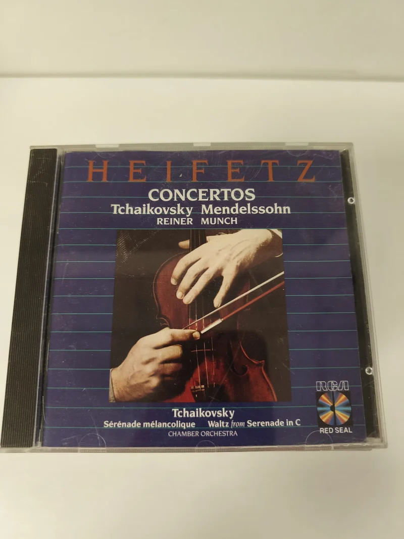 CD Heifetz Concertos Tchaikovsky Mendelssohn Reiner Munch RCA Red Seal