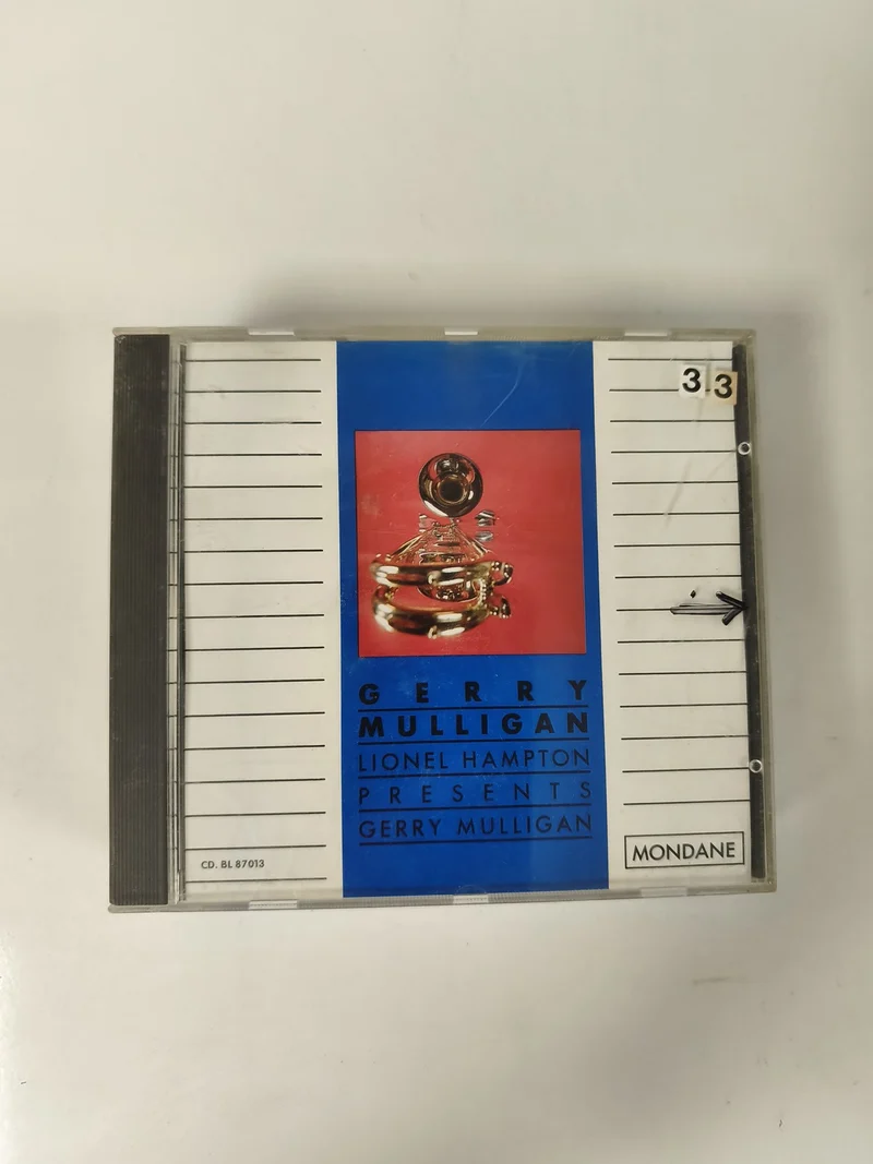 CD Gerry Mulligan Lionel Hampton ? Mondane Jazz, pochette bleue et rouge