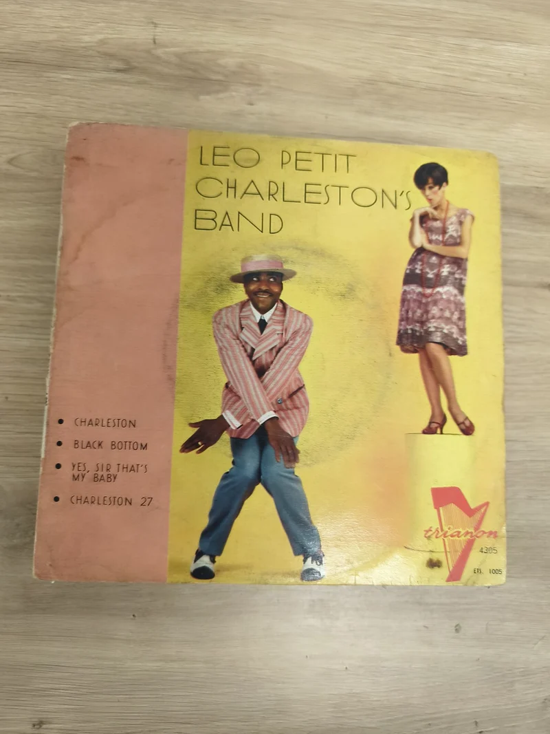 Vinyle 45T Leo Petit Charleston's Band pochette illustrée Trianon