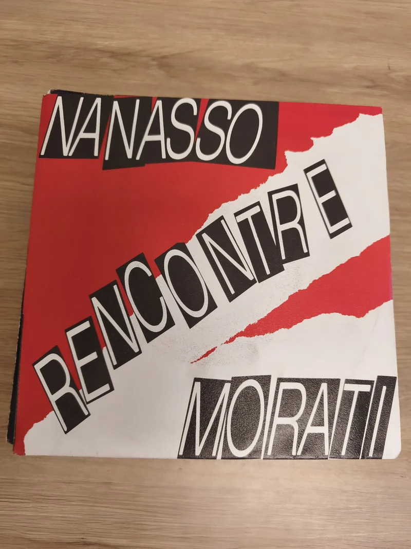 Vinyle 45 tours Nanasso Rencontre Morati pochette rouge et blanche (Ref 2)