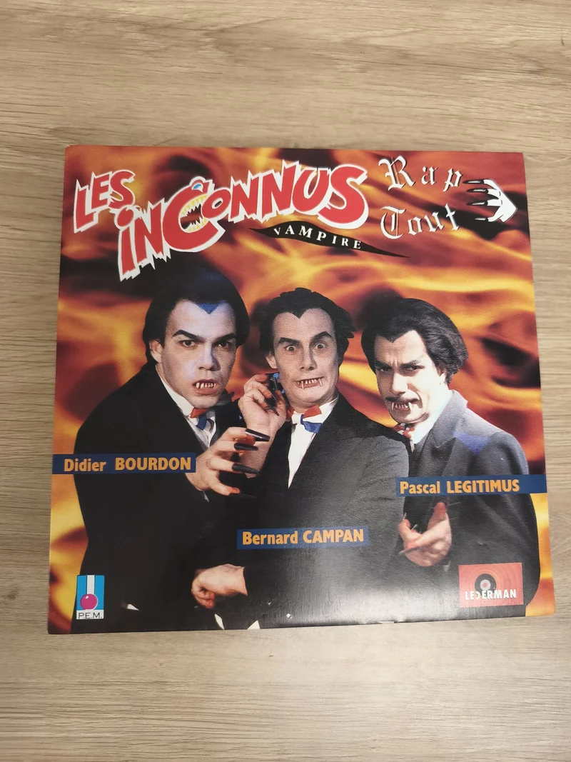 Vinyle 45T Les Inconnus Rap Tout Vampire pochette couleur Didier Bourdon