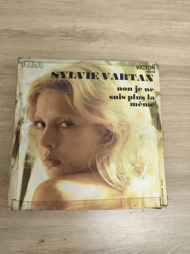 Vinyle 45 tours Sylvie Vartan Non je ne suis plus la même RCA Victor 40028 poche