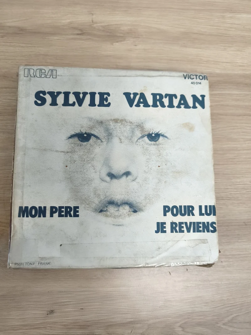 Vinyle 45T Sylvie Vartan Mon Père Pour Lui Je Reviens RCA pochette illustrée