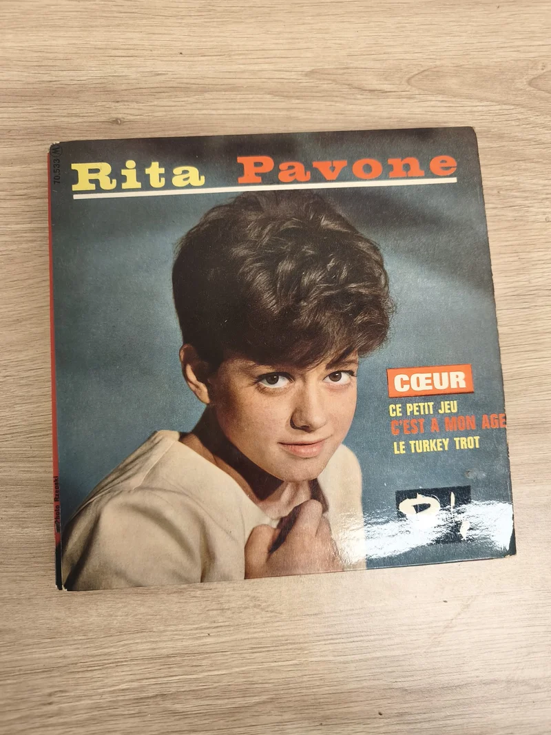 Vinyle 45 tours Rita Pavone ? C?ur, Ce petit jeu, C?est à mon âge, Turkey Trot