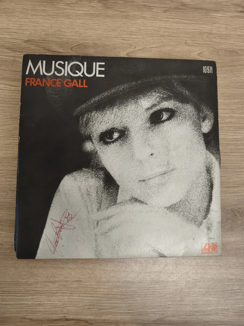 Vinyle 45 tours France Gall "Musique" pochette noire et blanche Ref 3