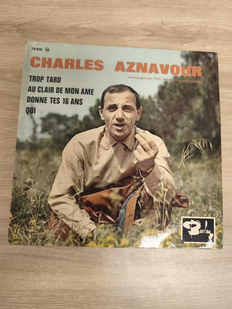 Vinyle 45T Charles Aznavour Barclay ? Trop Tard, Donne Tes 16 Ans, Pochette Phot