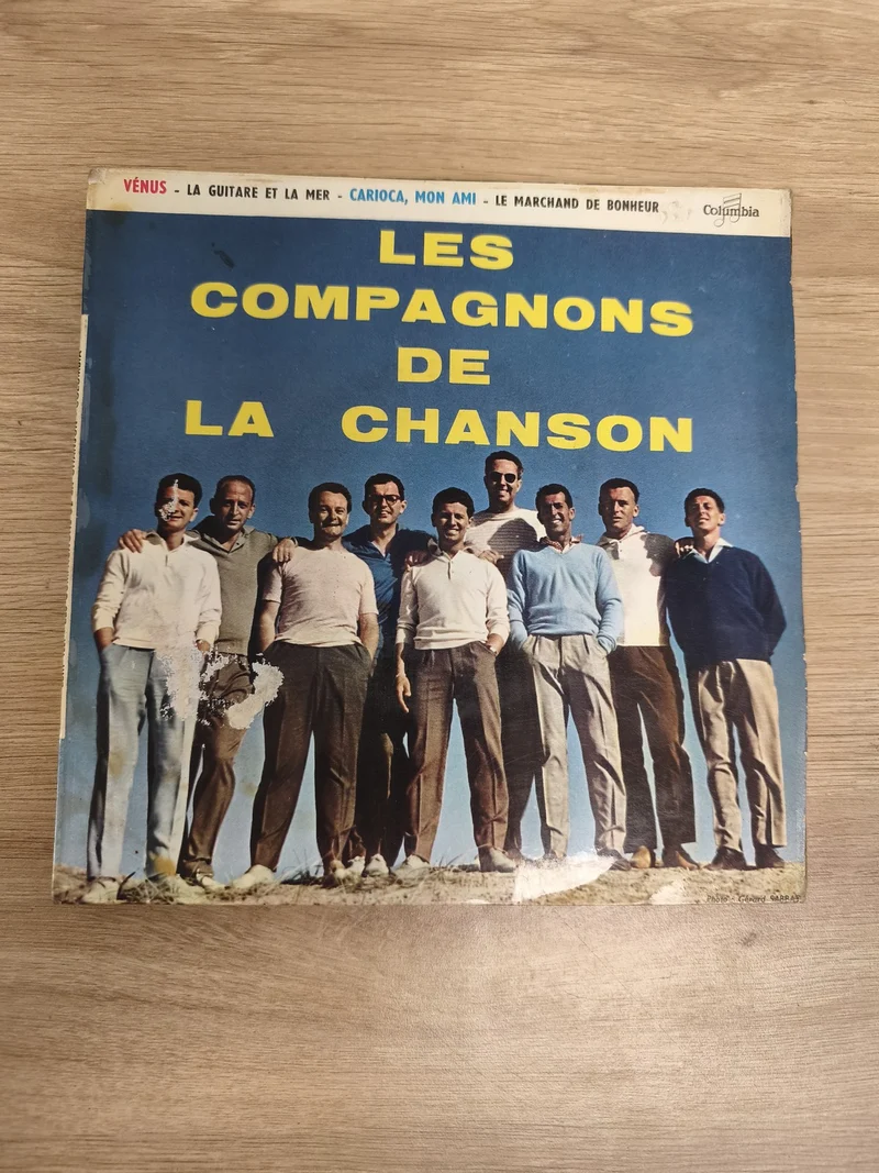 Vinyle 45 tours Les Compagnons de la Chanson pochette bleue titres visibles
