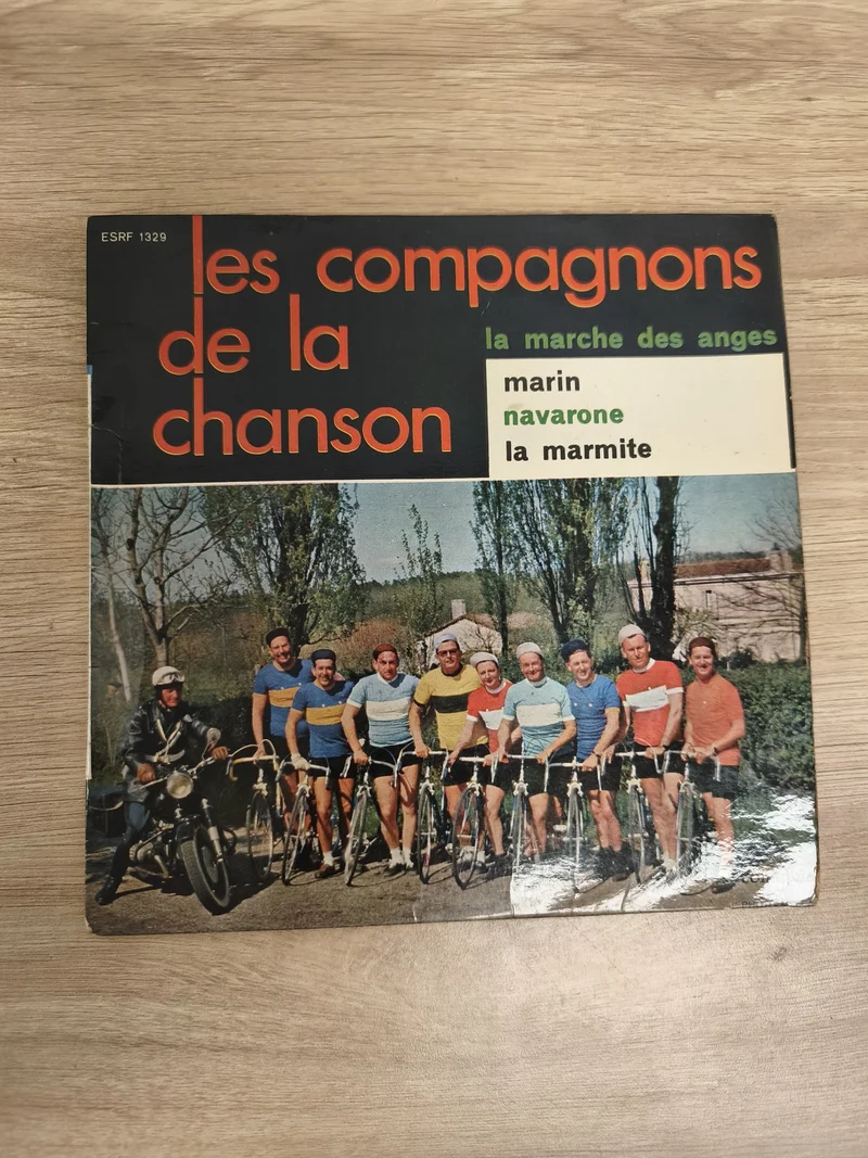Vinyle 45T Les Compagnons de la Chanson pochette cyclistes 4 titres ESRF 1329