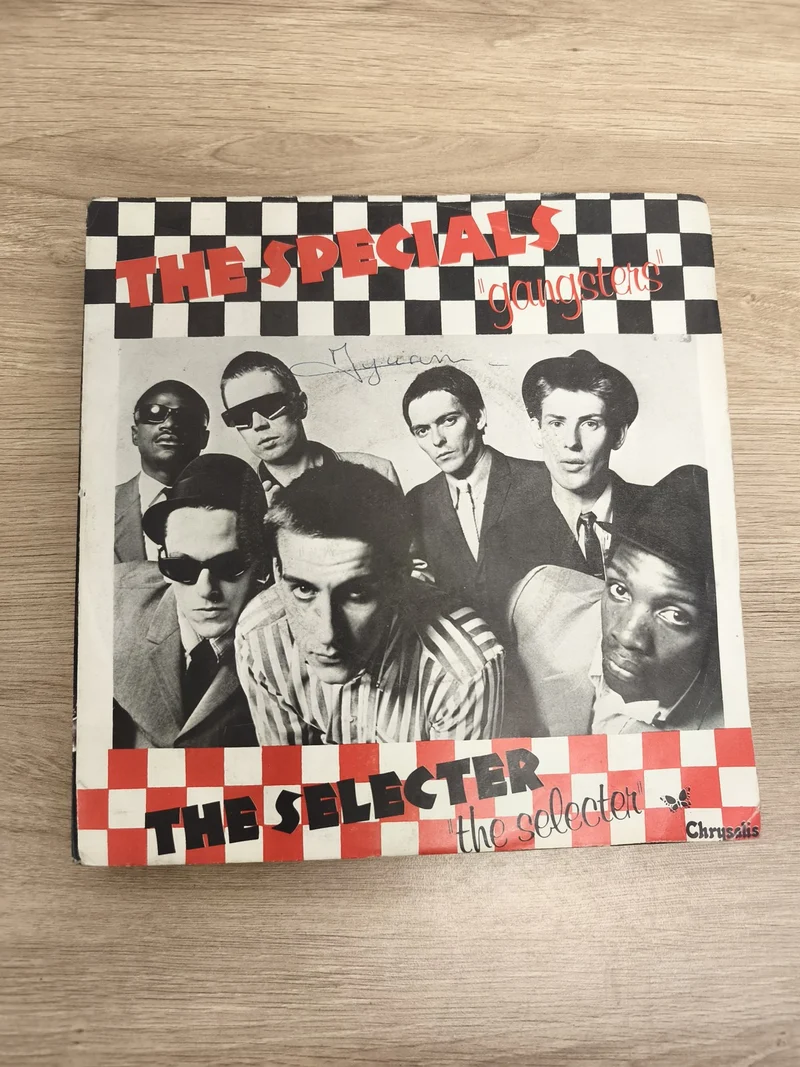 Vinyle 45 tours The Specials Gangsters / The Selecter Chrysalis pochette damier
