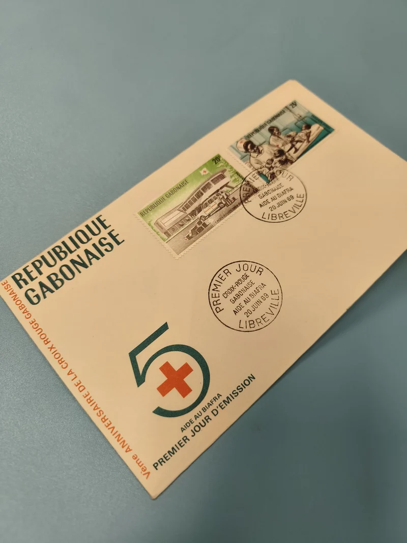 Enveloppe FDC Gabon Croix-Rouge 5e Anniversaire timbres Aide au Biafra 1968