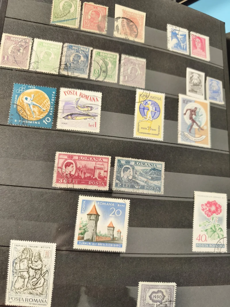 Lot anciens timbres oblitérés Roumanie philatélie, motifs variés collection