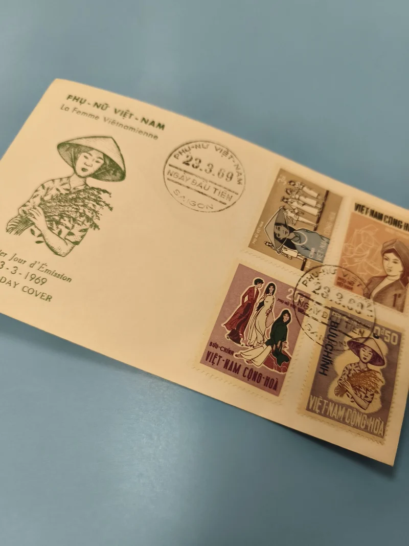 Ancienne enveloppe FDC Vietnam 1969 timbres femmes vietnamiennes illustrée