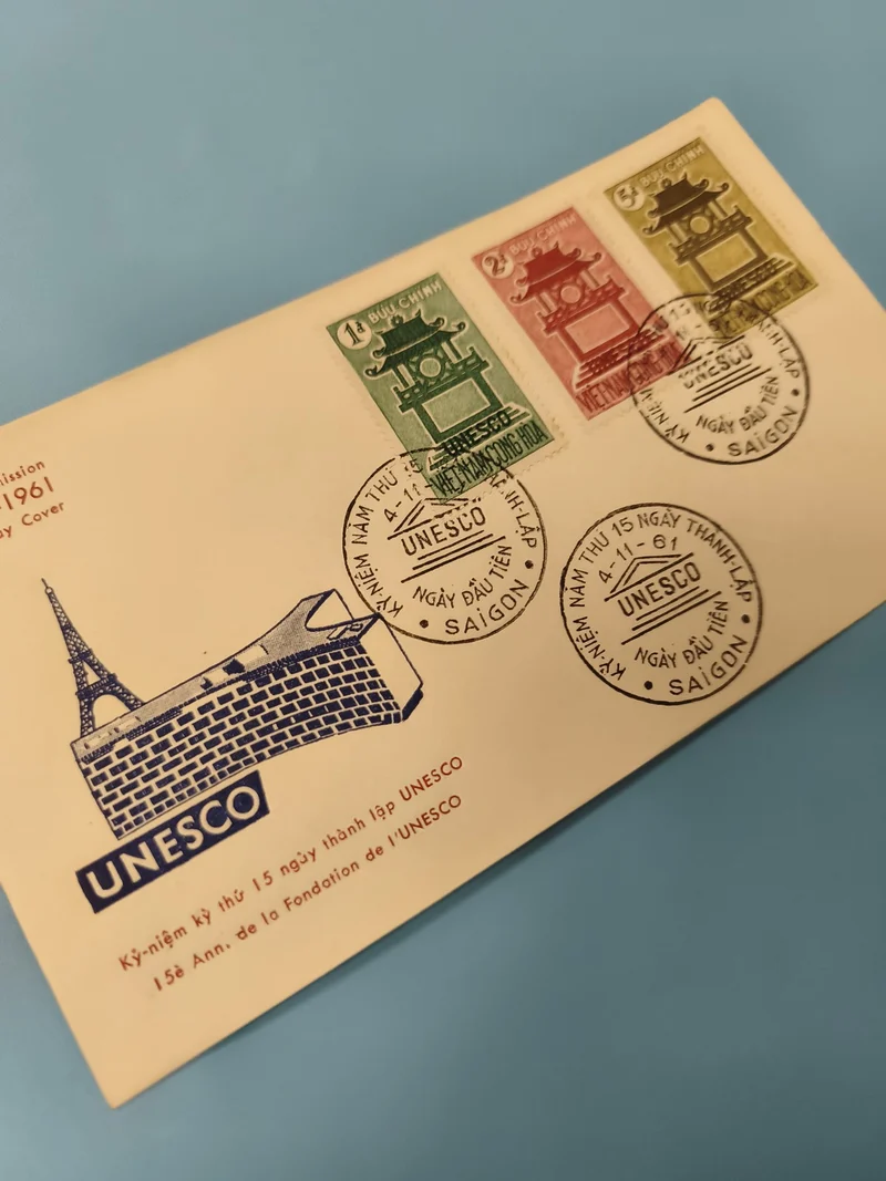 Ancienne enveloppe FDC Vietnam UNESCO 1961 timbres Temple Hanoï philatélie
