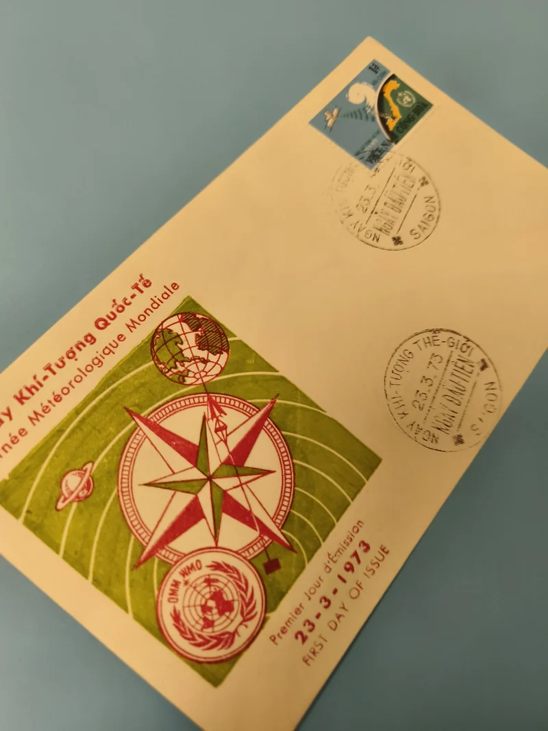 Ancienne enveloppe FDC Vietnam 1973 Année Météorologique, timbres et cachets