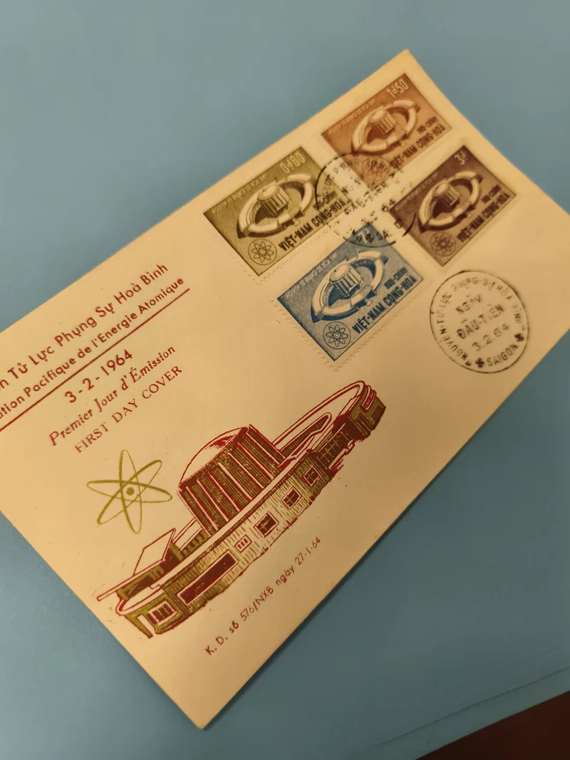 Ancienne enveloppe FDC Vietnam 1964 timbres énergie atomique collection