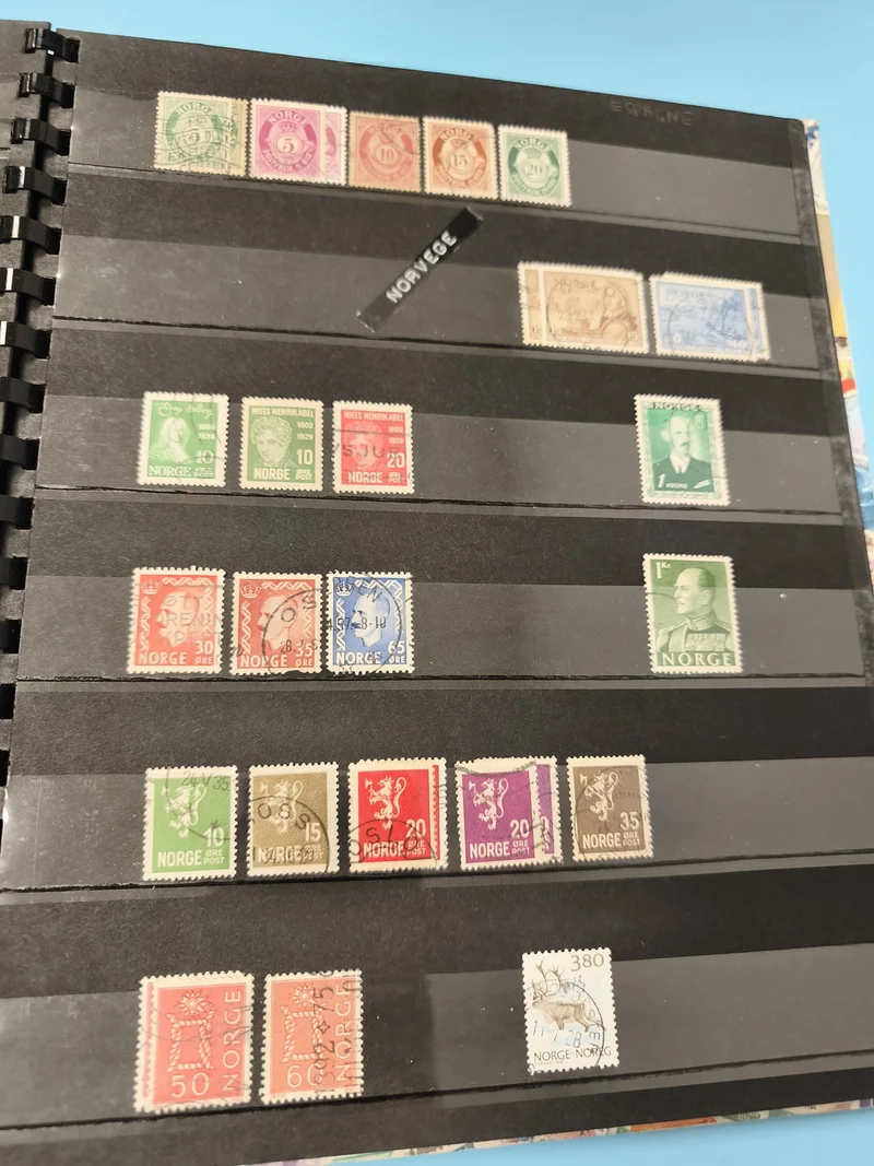 Lot anciens timbres Norvège oblitérés, collection philatélie vintage, multicolor