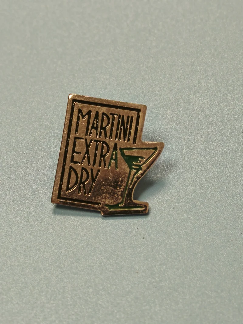 Vintage pin's Martini Extra Dry ancien cocktail rétro bar collection