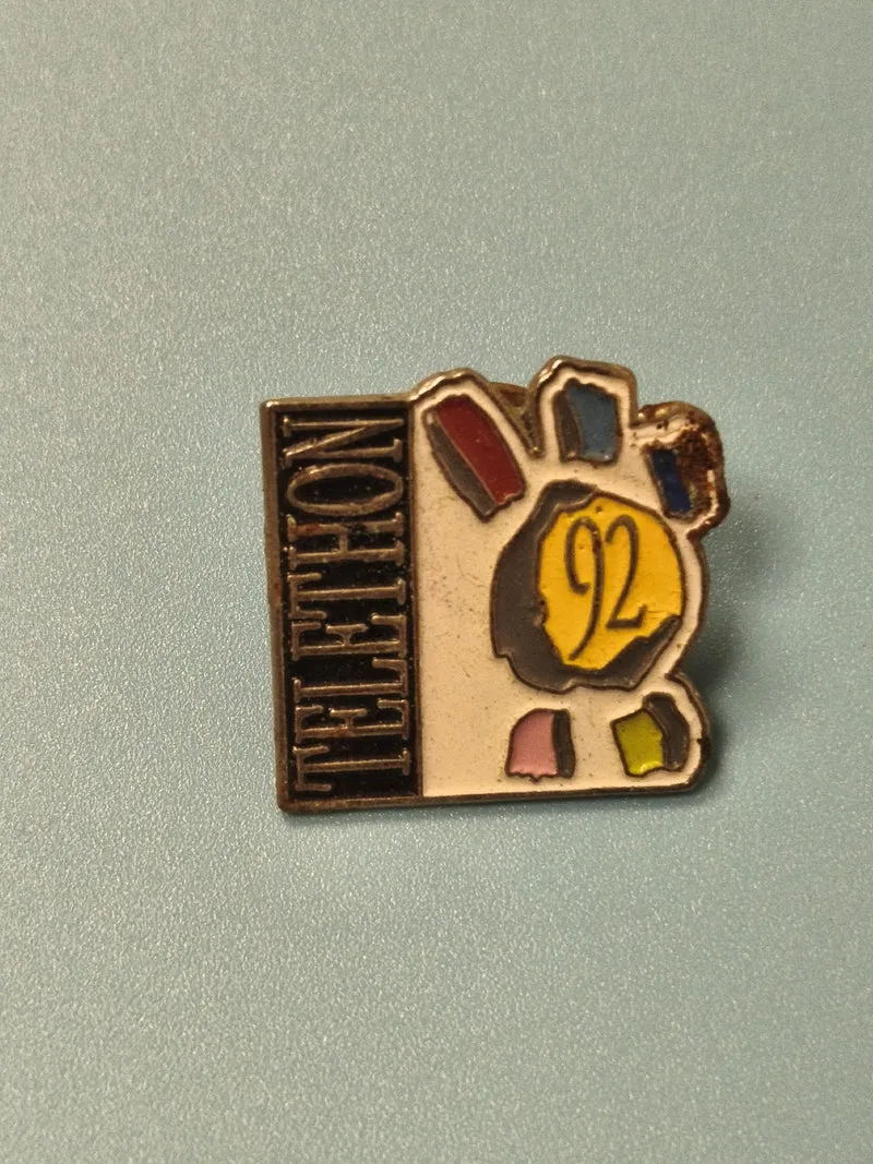 Vintage pin's Téléthon 92 multicolore ancien, collection badge événementiel