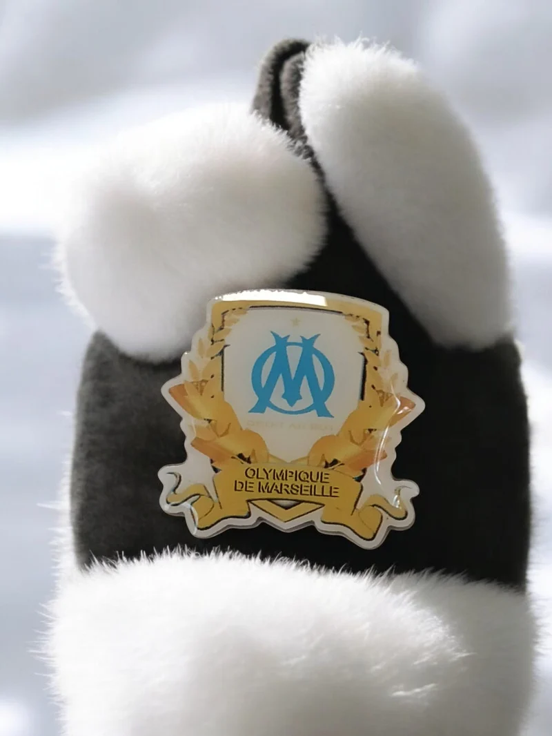 Pin's Olympique de Marseille vintage badge ancien logo football OM
